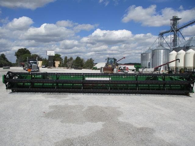 Image of John Deere 635F equipment image 4