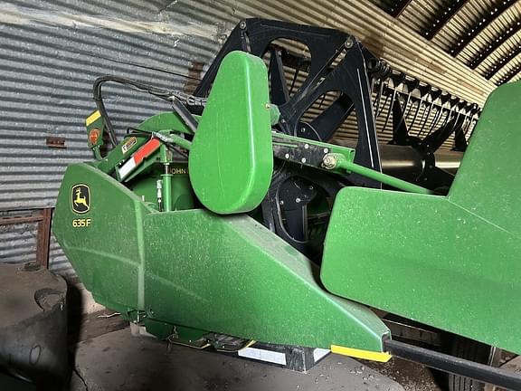 Image of John Deere 635F equipment image 1