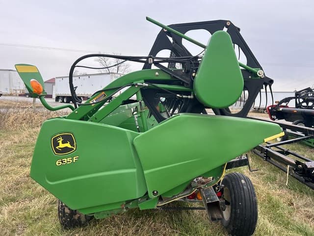 Image of John Deere 635F equipment image 2