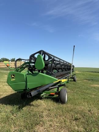 Main image John Deere 635F