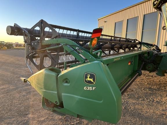 Image of John Deere 635F equipment image 2