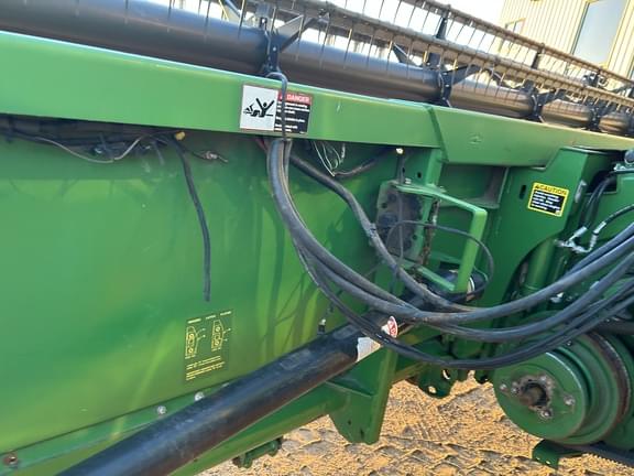 Image of John Deere 635F equipment image 4