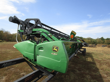 Main image John Deere 635F