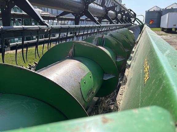 Image of John Deere 635F equipment image 3