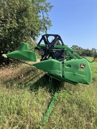 Main image John Deere 635F