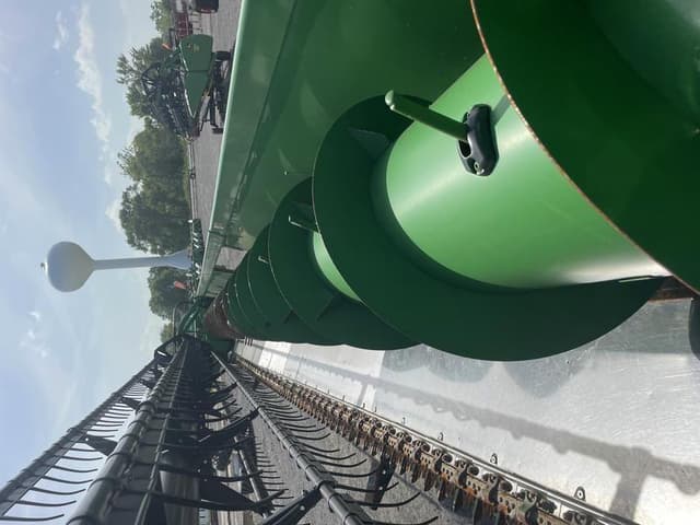 Image of John Deere 635F equipment image 2