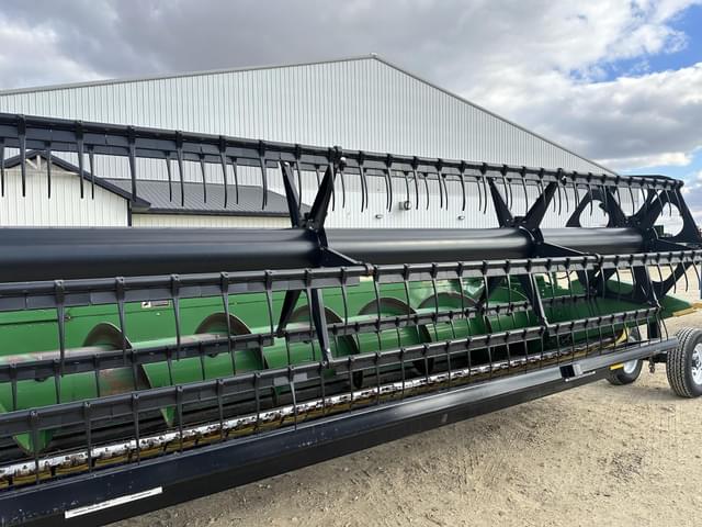 Image of John Deere 635F equipment image 1