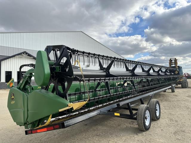 Image of John Deere 635F equipment image 4