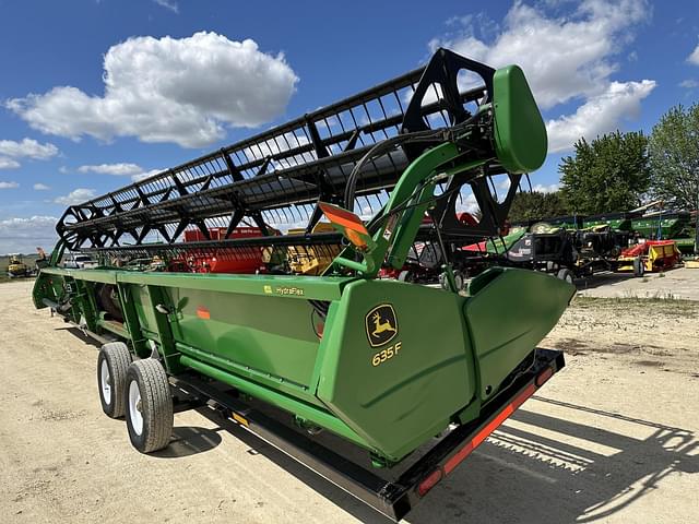 Image of John Deere 635F equipment image 2