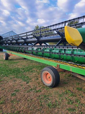 Image of John Deere 635F equipment image 2