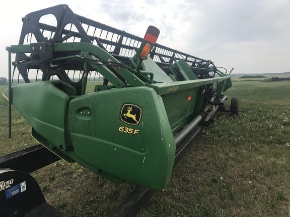 Main image John Deere 635F