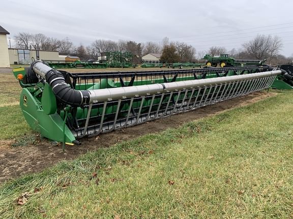 Main image John Deere 635F