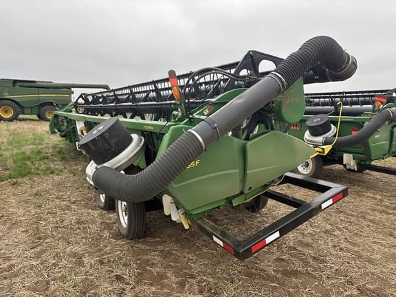 Image of John Deere 635F equipment image 3