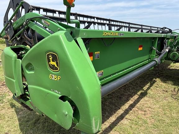 Image of John Deere 635F equipment image 2