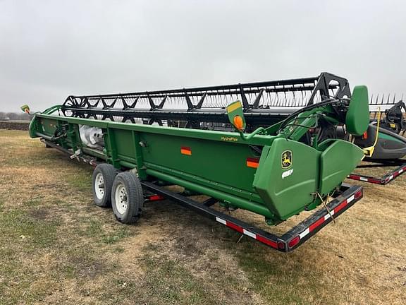 Image of John Deere 635F equipment image 2