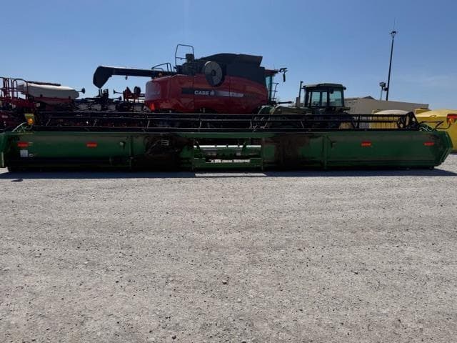 Image of John Deere 635F equipment image 4