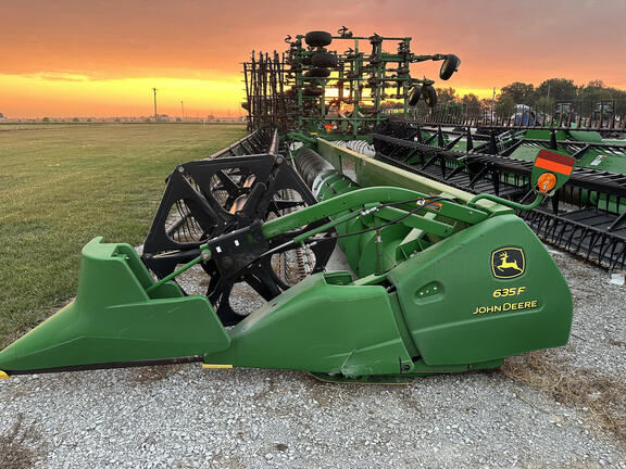 2010 John Deere 635F Equipment Image0