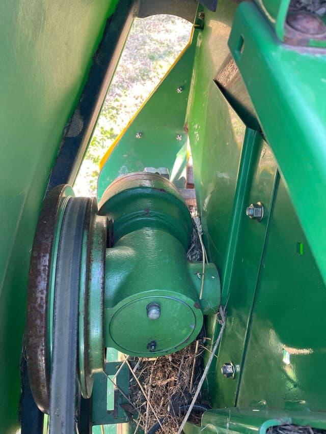 Image of John Deere 635F equipment image 4