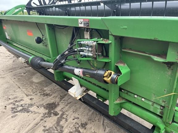 Image of John Deere 635F equipment image 2