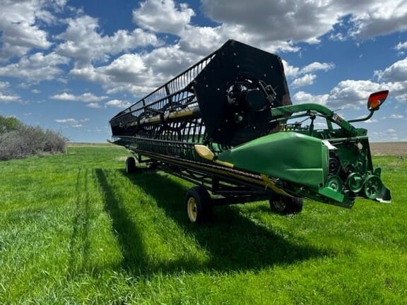 2010 John Deere 635F Image