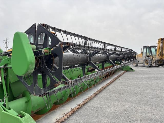 Image of John Deere 635F equipment image 2