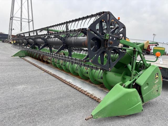 Image of John Deere 635F equipment image 3