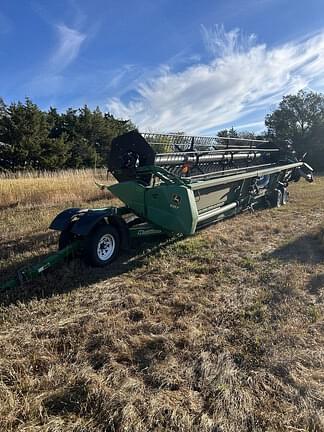 Image of John Deere 635F equipment image 2