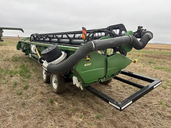 Image of John Deere 635F equipment image 2