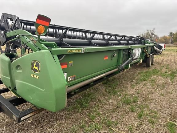Image of John Deere 635F equipment image 3