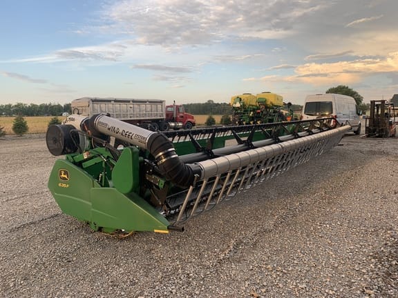Main image John Deere 635F