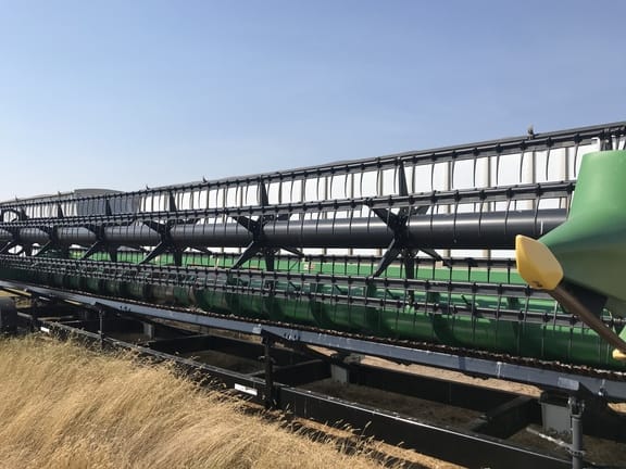 Main image John Deere 635F