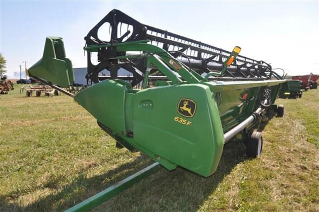 Image of John Deere 635F equipment image 3