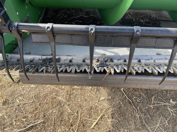 Image of John Deere 635F equipment image 4