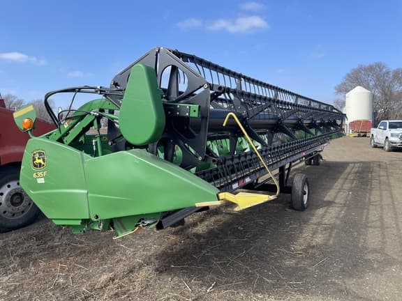 Image of John Deere 635F equipment image 3