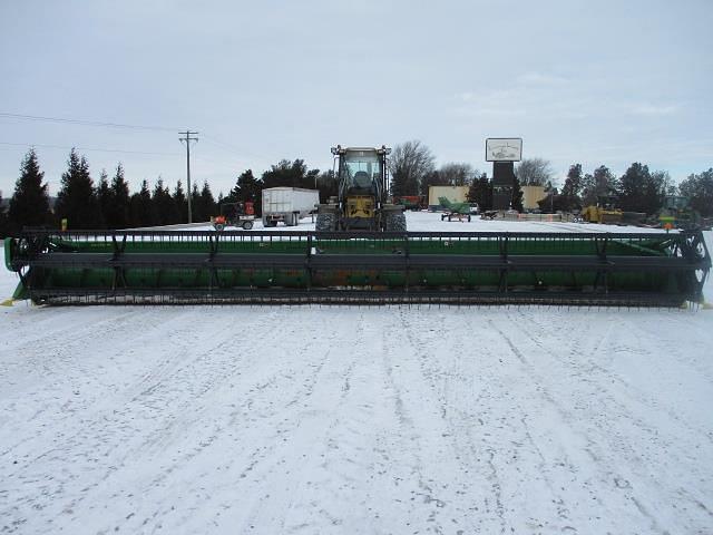 Image of John Deere 635F equipment image 1