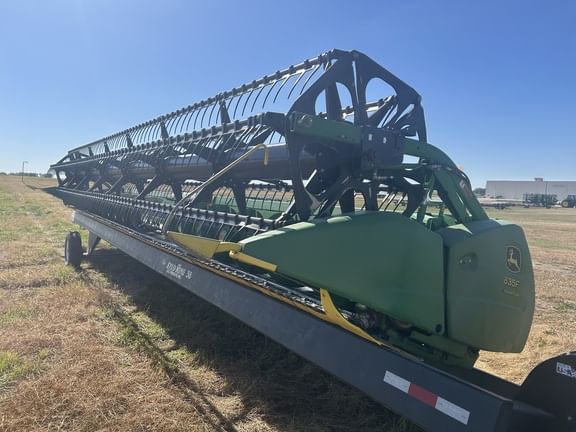 2010 John Deere 635F Image