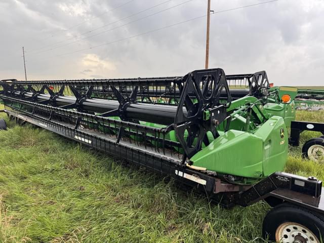 Image of John Deere 635F equipment image 1