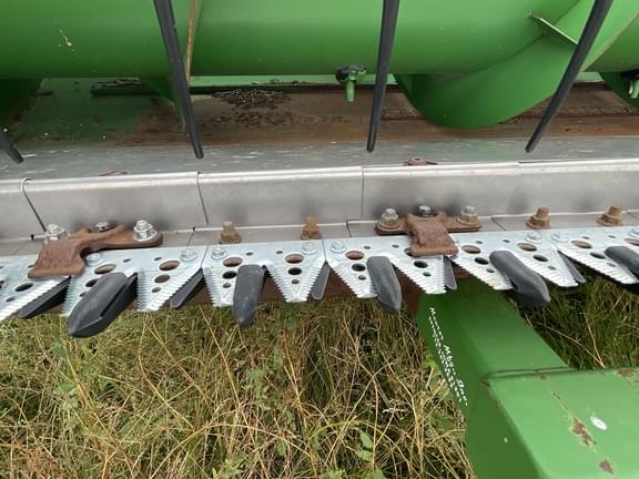 Image of John Deere 635F equipment image 3