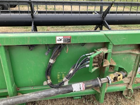 Image of John Deere 635F equipment image 3