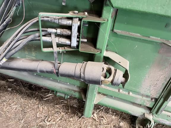 Image of John Deere 635F equipment image 4