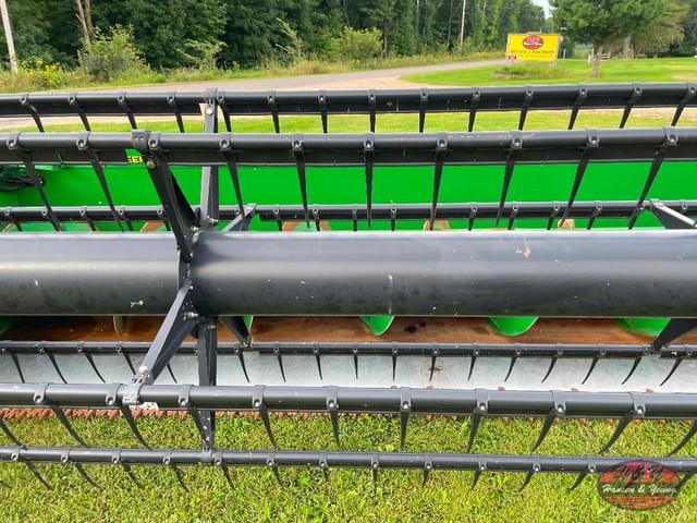 Image of John Deere 635F equipment image 1