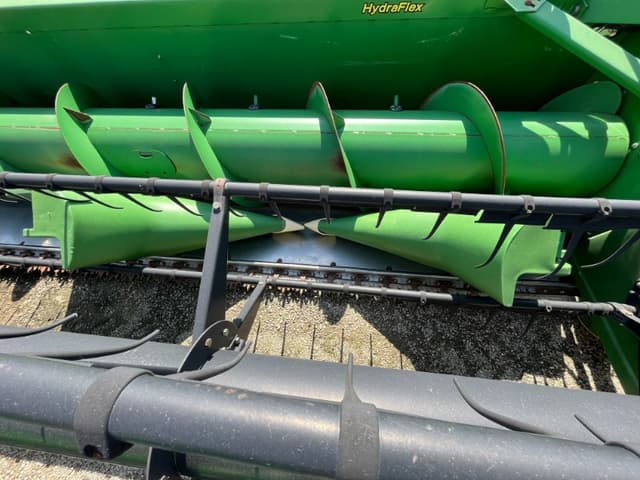 Image of John Deere 635F equipment image 1