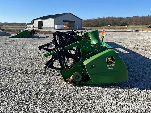 Image of John Deere 635F equipment image 1