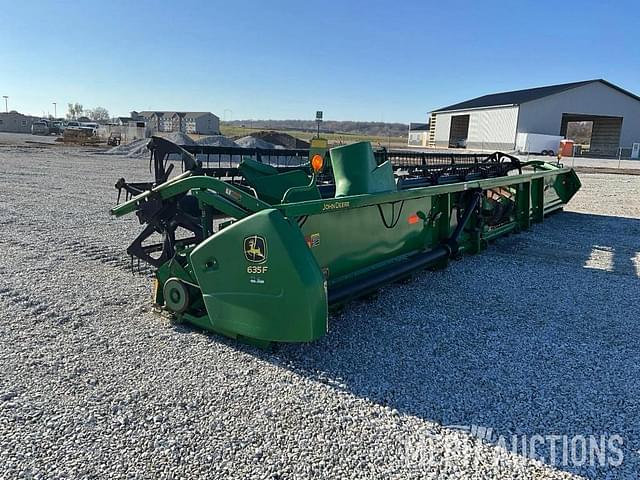 Image of John Deere 635F equipment image 2