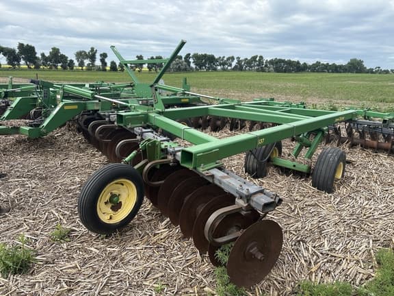 Image of John Deere 637 Primary image