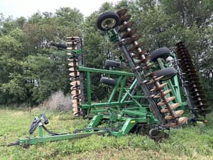 2010 John Deere 637 Image