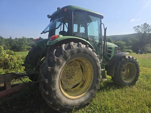 Image of John Deere 6430 equipment image 1