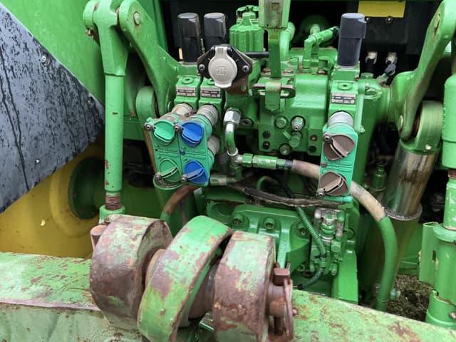 Image of John Deere 6430 Premium equipment image 3