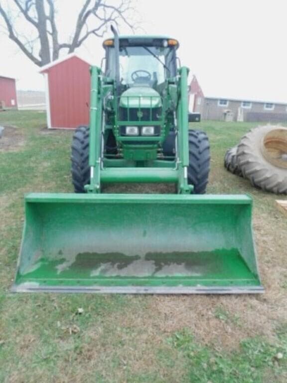 Image of John Deere 6430 equipment image 2