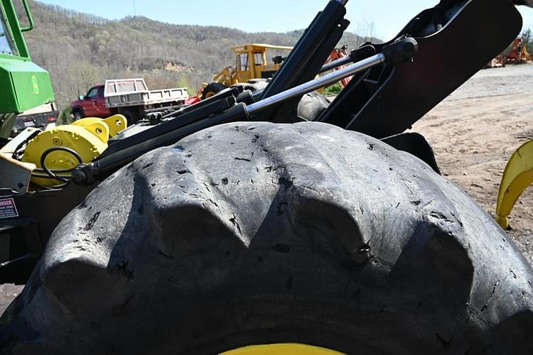 Main image John Deere 648H 19